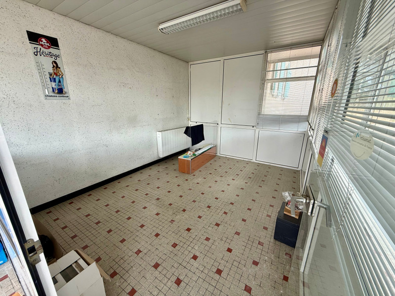 French property for sale in Montboyer, Charente - €162,000 - photo 6