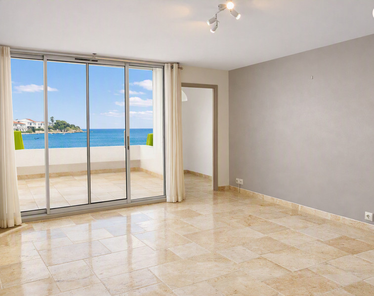 French property for sale in Mèze, Hérault - €276,000 - photo 1