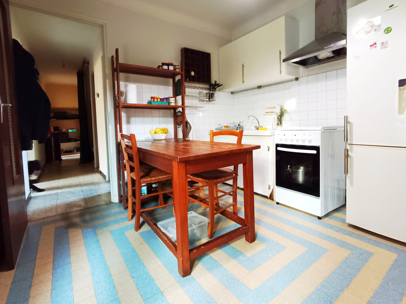 French property for sale in Avignon, Vaucluse - €185,000 - photo 3