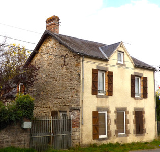 house for sale in Mayenne