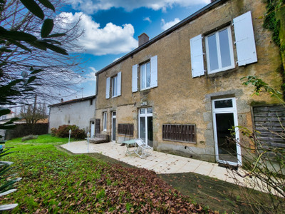 French property for sale in Secondigny, Deux-Sèvres - €189,000 - photo 1