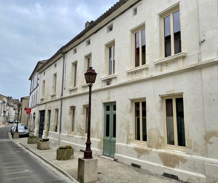 House for sale in ChâteauneufsurCharente Charente Exquisite Fully
