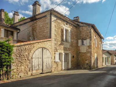 Maison à vendre à Beaussac, Dordogne, Aquitaine, avec Leggett Immobilier