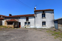 Maison à vendre à Montbron, Charente - 93.500 € - photo 13