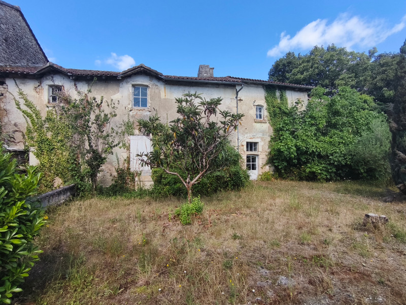 French property for sale in Saint-Germain-de-Montbron, Charente - €309,001 - photo 1