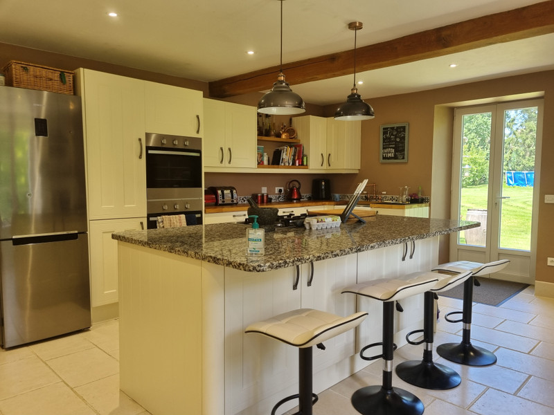 French property for sale in Charchigné, Mayenne - €549,520 - photo 3