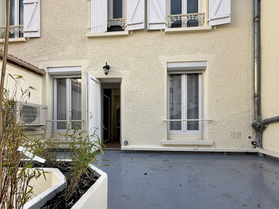 French property for sale in Paris, Paris - €1,750,000 - photo 5
