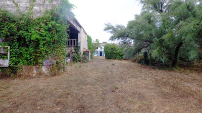 French property for sale in Coivert, Charente-Maritime - €199,800 - photo 7