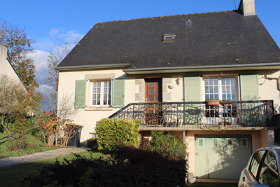 Maison à vendre à Loudéac, Côtes-d'Armor, Bretagne, avec Leggett Immobilier