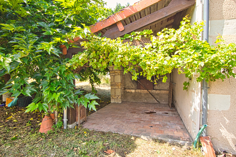 French property for sale in Guesnes, Vienne - €145,000 - photo 4