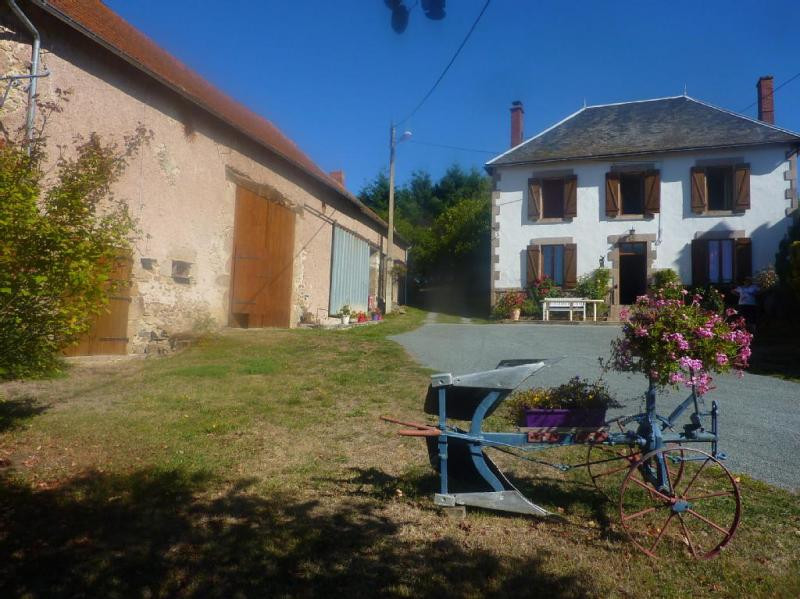 Maison à vendre en Auvergne Puy de Dome Servant Situé près de Servant