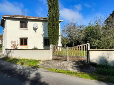 Maison à vendre à Gajoubert, Haute-Vienne, Limousin, avec Leggett Immobilier