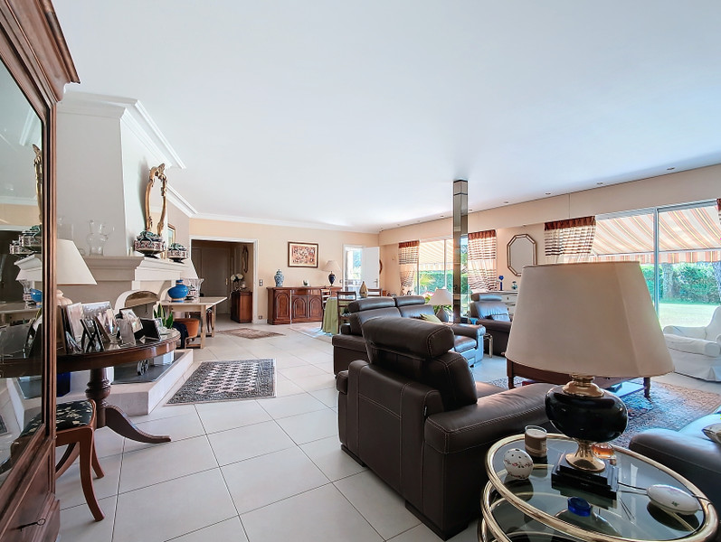 French property for sale in La Teste-de-Buch, Gironde - €990,000 - photo 4
