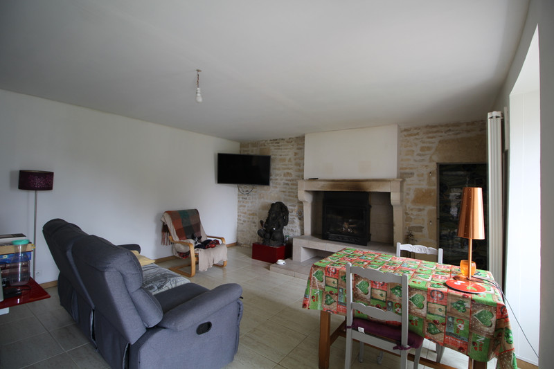 French property for sale in Ranville-Breuillaud, Charente - €149,000 - photo 2
