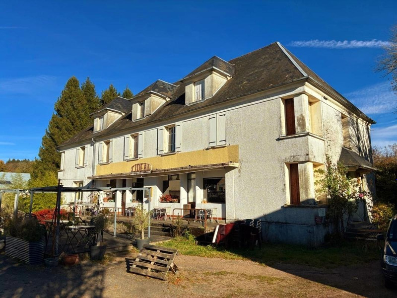 French property for sale in Montsauche-les-Settons, Nièvre - €275,000 - photo 1
