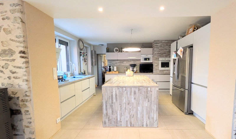 French property for sale in Lubersac, Corrèze - €456,000 - photo 6