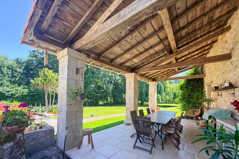 French property for sale in Saint-Hilaire-de-Villefranche, Charente-Maritime - €795,000 - photo 3