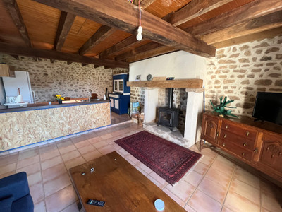 French property for sale in Saint-Julien-le-Petit, Haute-Vienne - €88,000 - photo 2