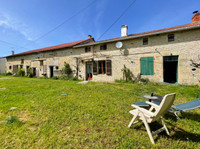 Propriété à vendre à Loubillé, Deux-Sèvres - 172 800 € - photo n°1