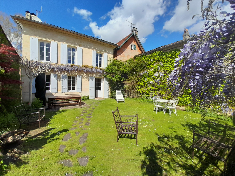 French property for sale in Saint-Émilion, Gironde - €498,200 - photo 0