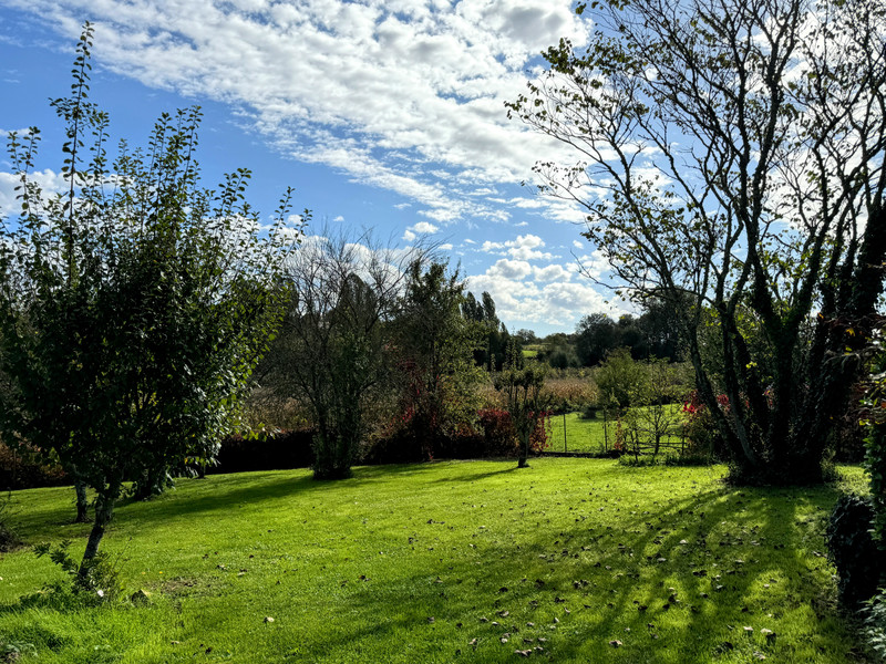 French property for sale in Bellon, Charente - €198,000 - photo 11