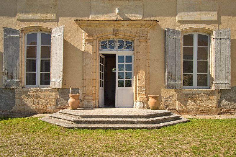 French property for sale in Clairac, Lot-et-Garonne - €1,000,000 - photo 3