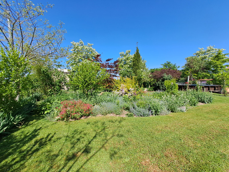 French property for sale in Villemain, Deux-Sèvres - €214,000 - photo 1