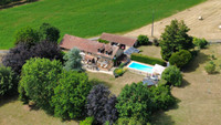 Propriété à vendre à Négrondes, Dordogne - 445 000 € - photo n°1