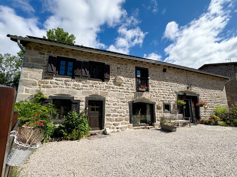 French property for sale in Ambert, Puy-de-Dôme - €398,000 - photo 1