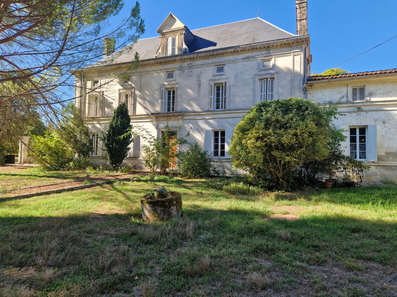 French property for sale in Barbezieux-Saint-Hilaire, Charente - €369,000 - photo 0