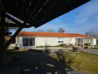 Maison à vendre à Vouillé-les-Marais, Vendée - 278.200 € - photo 4