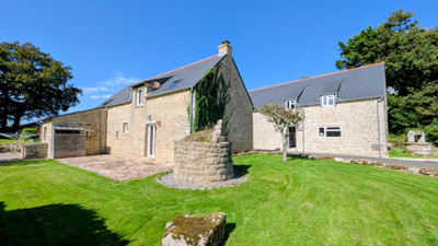French property for sale in Plouray, Morbihan - €795,000 - photo 11