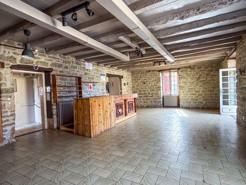 French property for sale in Lavergne, Lot - €141,700 - photo 2