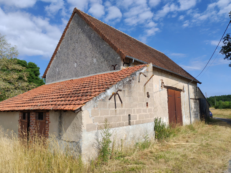 French property for sale in Romorantin-Lanthenay, Loir-et-Cher - €329,787 - photo 4