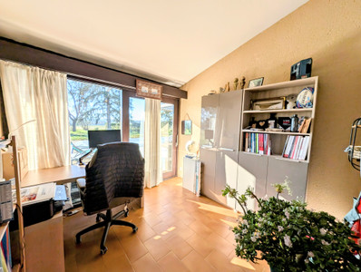 French property for sale in Damazan, Lot-et-Garonne - €283,500 - photo 6