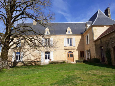 Maison à vendre à Saint-Geniès, Dordogne, Aquitaine, avec Leggett Immobilier