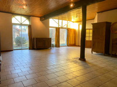 French property for sale in Mansle, Charente - €169,560 - photo 2