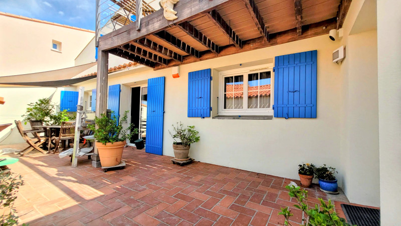 French property for sale in Leucate, Aude - €394,000 - photo 1