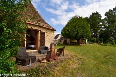 Maison à vendre à Rouffignac-Saint-Cernin-de-Reilhac, Dordogne, Aquitaine, avec Leggett Immobilier