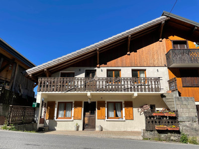 Maison à vendre à Le Biot, Haute-Savoie, Rhône-Alpes, avec Leggett Immobilier