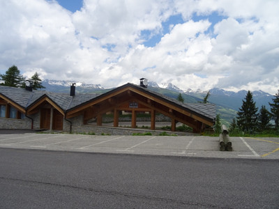 Ski property for sale in  - 1 265 000 € - photo 1