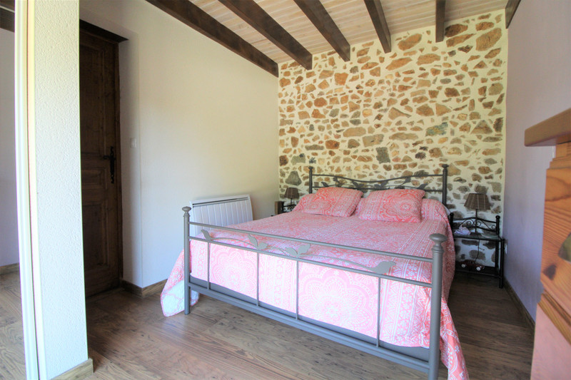 French property for sale in Vayres, Haute-Vienne - €162,000 - photo 4
