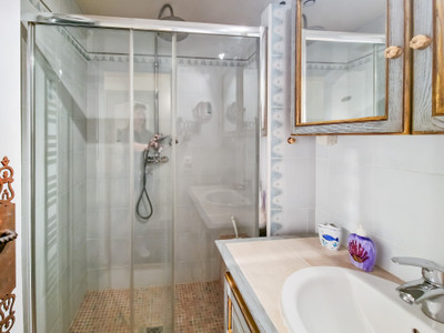 French property for sale in Sault, Vaucluse - €430,000 - photo 9