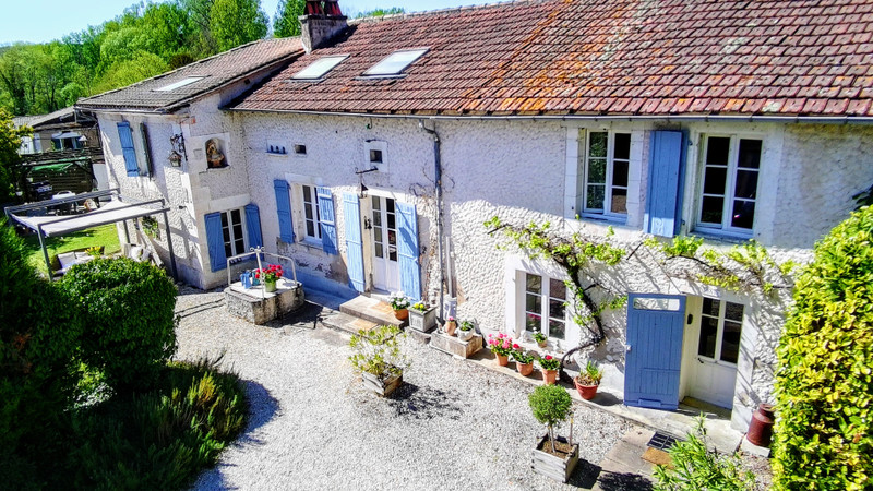 French property for sale in Saint-Paul-Lizonne, Dordogne - €350,000 - photo 8