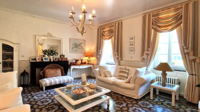 French property for sale in Olonzac, Hérault - €795,000 - photo 2