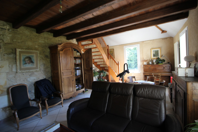 French property for sale in Eyraud-Crempse-Maurens, Dordogne - €340,000 - photo 2