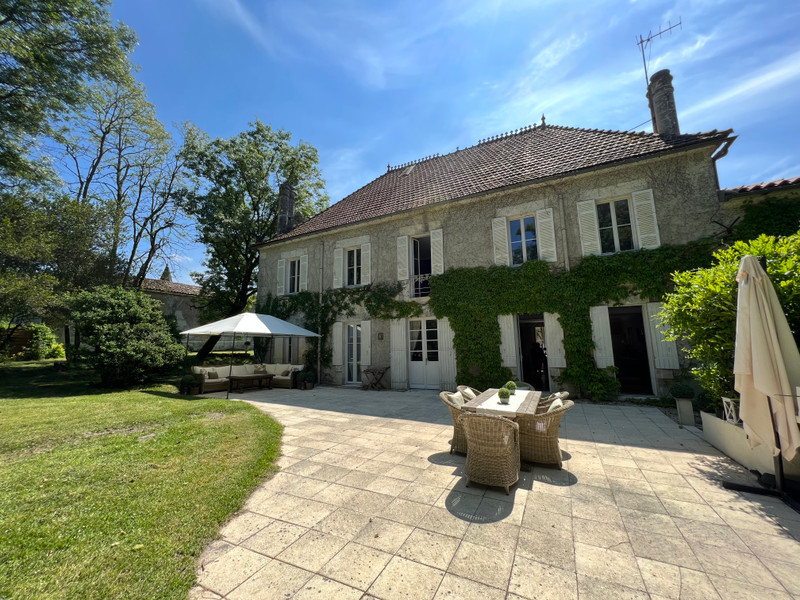 French property for sale in Boisbreteau, Charente - &#8364;749,950 - photo 3