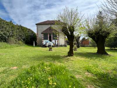 French property for sale in Javerlhac-et-la-Chapelle-Saint-Robert, Dordogne - €295,000 - photo 10