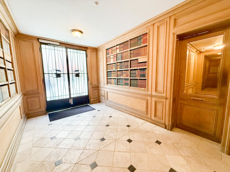 French property for sale in Paris 4e Arrondissement, Paris - €660,000 - photo 4