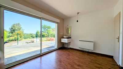 French property for sale in Pompignac, Gironde - €299,697 - photo 6